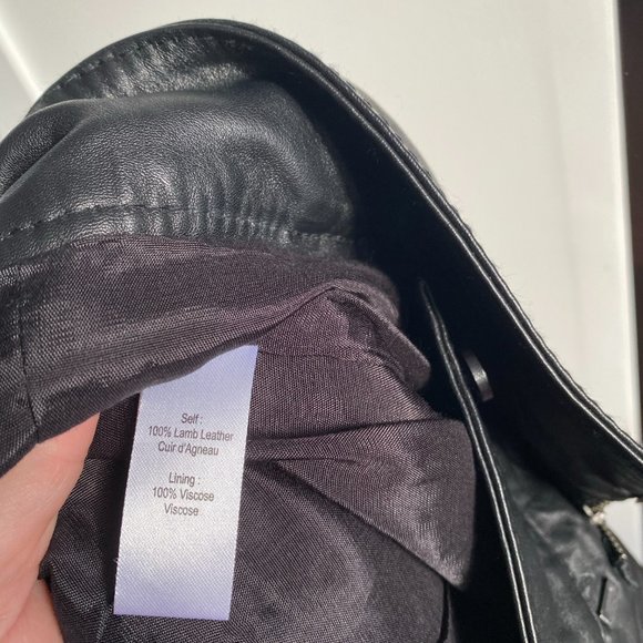 Marissa Webb Black Leather Shorts, size 2 - Picture 3 of 7